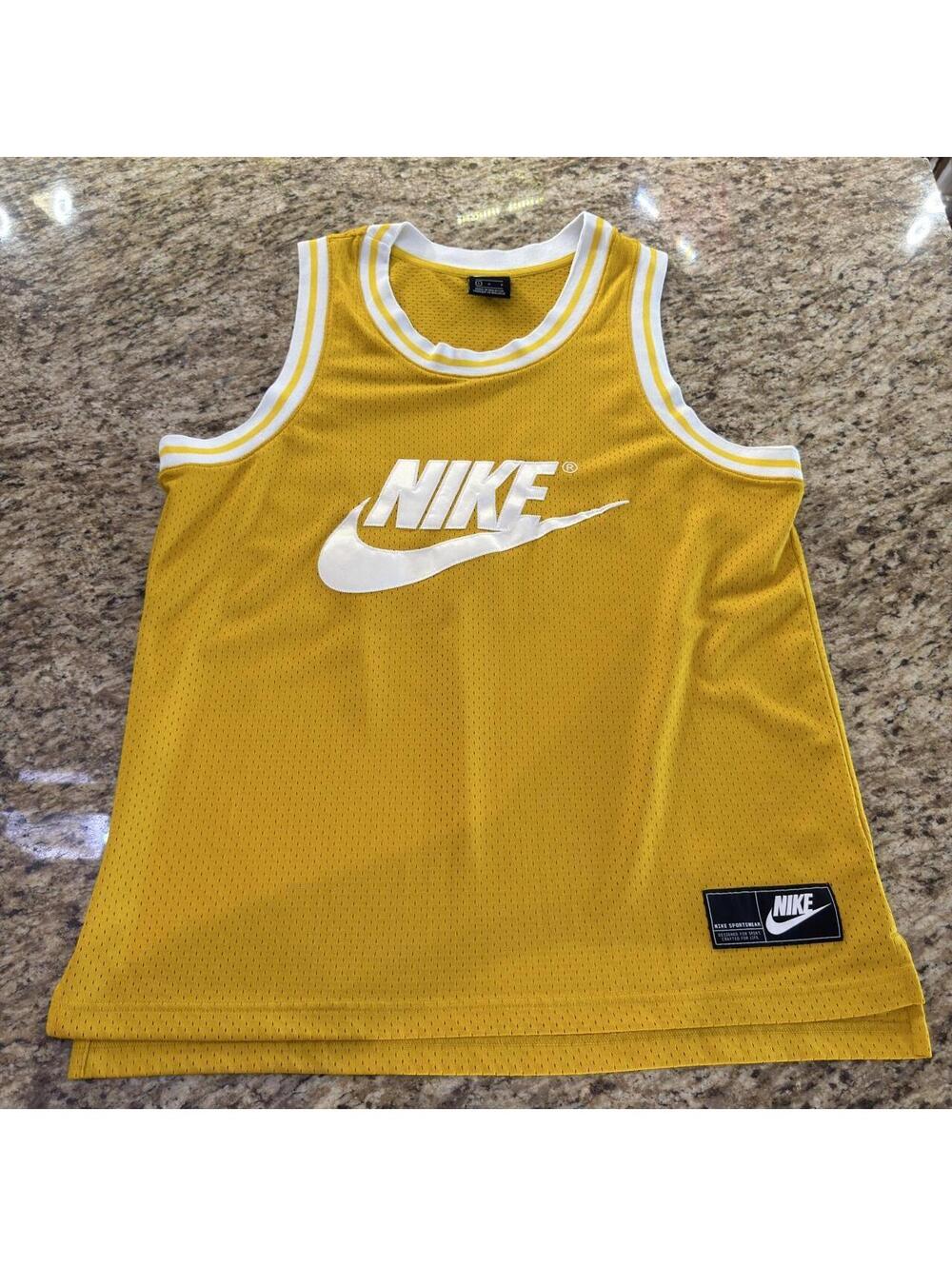 Nike Sportswear - yellow/gold basketball jersey/tank
